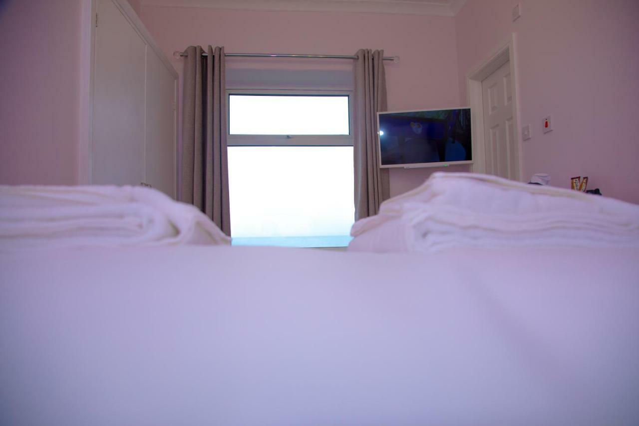 Carmel House Hotel ลันดิดโน ภายนอก รูปภาพ