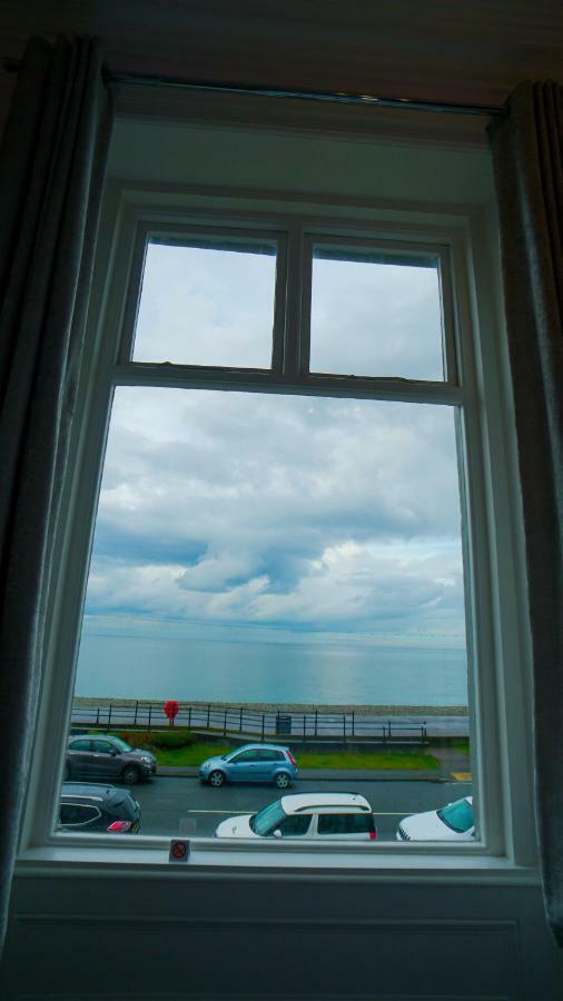 Carmel House Hotel ลันดิดโน ภายนอก รูปภาพ